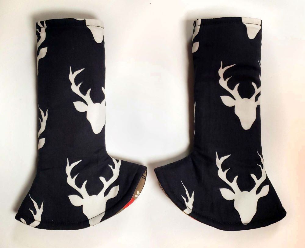 navy suck pads for happy baby carrier with white stags on them